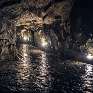 Cave,Tunnel,Interior